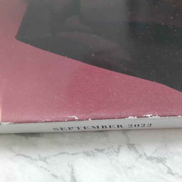 Harper's Bazaar Magazine USA Hailey Bieber The Icon Issue September 2022 - Picture 6 of 6